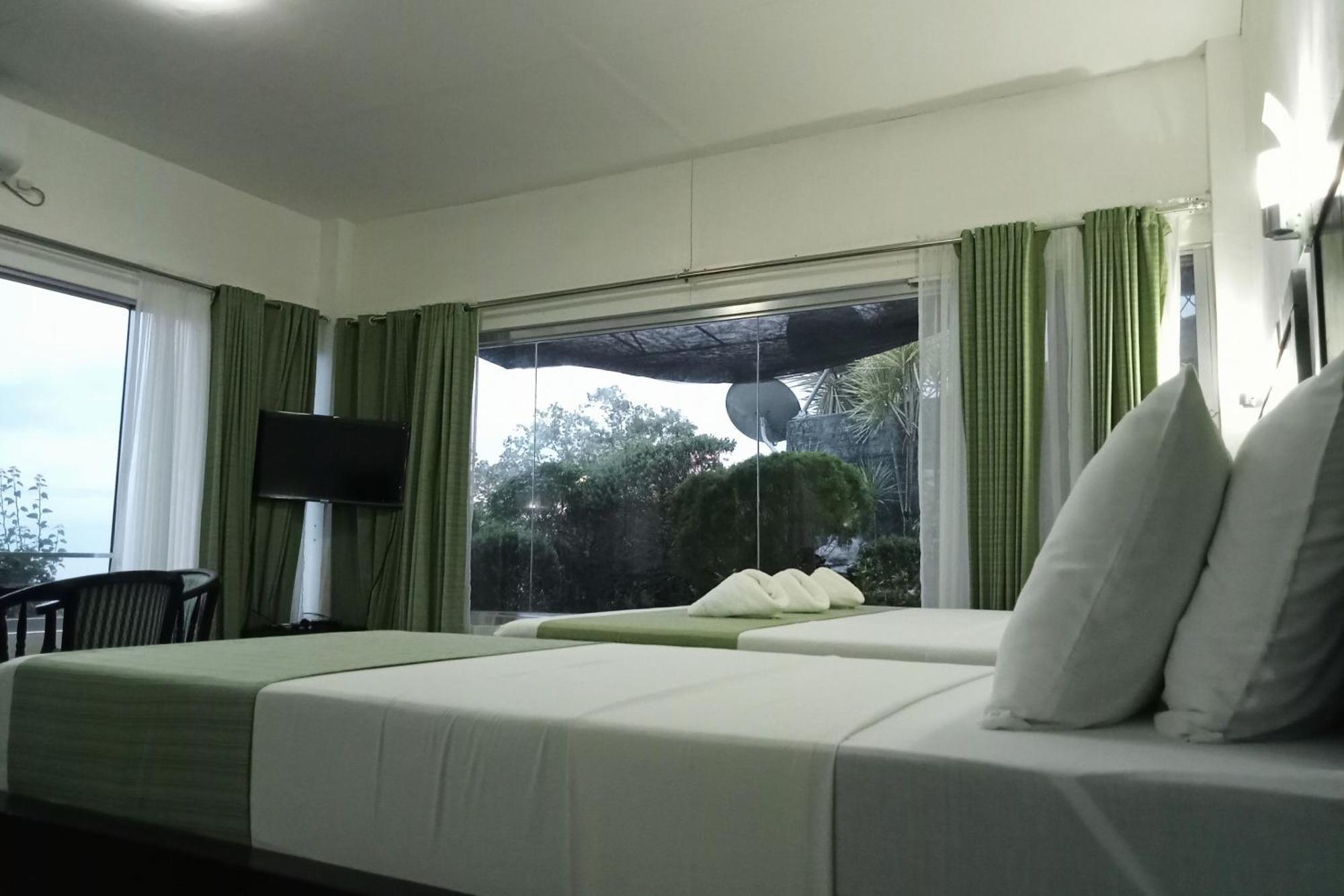 Garin Farm Pilgrimage Resort Powered By Cocotel San Joaquin Cameră foto