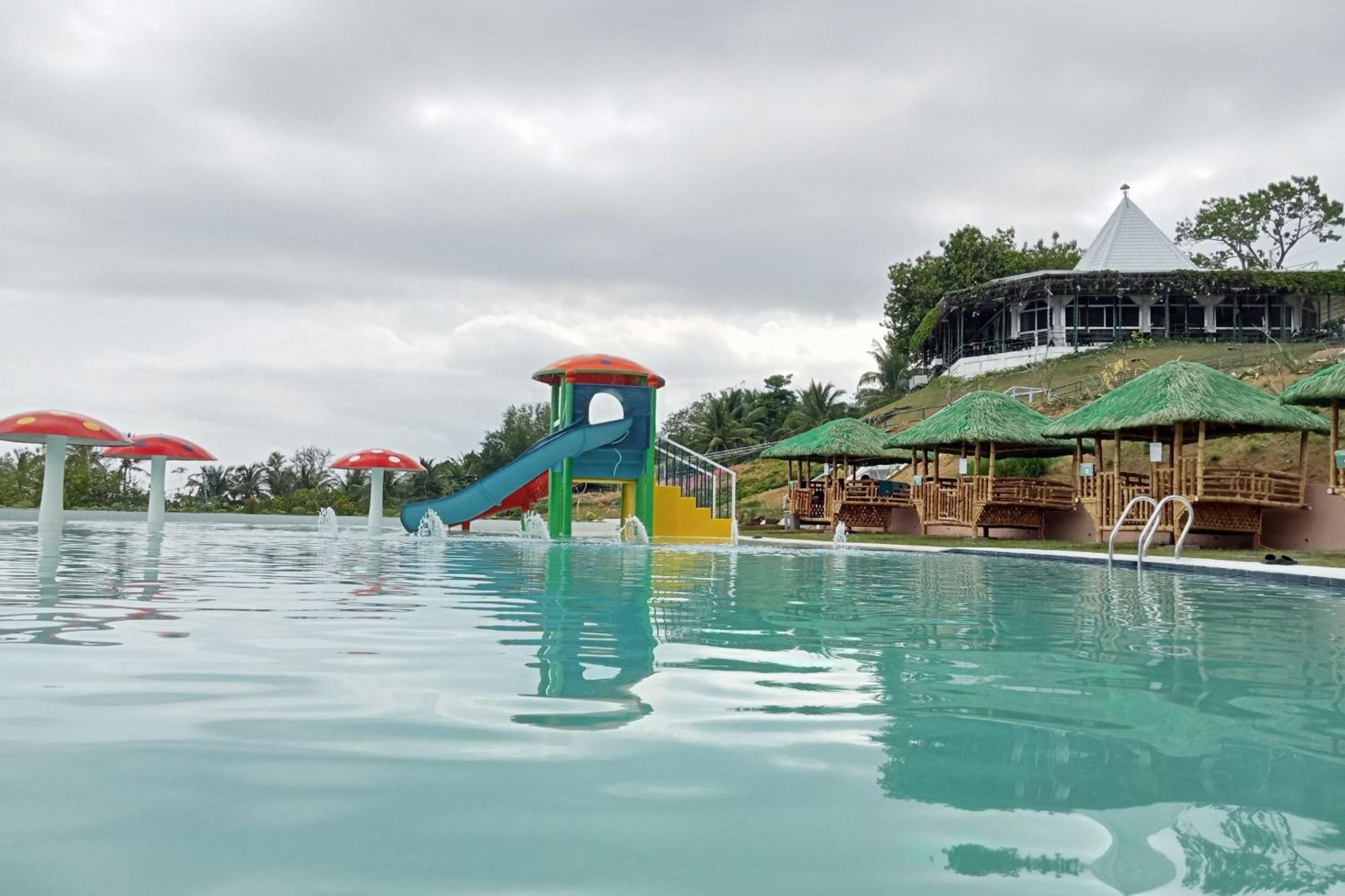 Garin Farm Pilgrimage Resort Powered By Cocotel San Joaquin Exterior foto